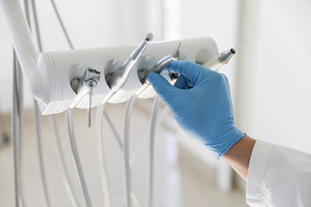 Professional Emergency Dentist technician working in Mission Hills, KS